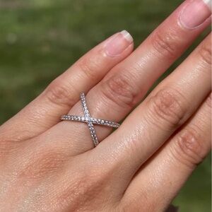 Elegant 925 Silver Criss-Cross Ring